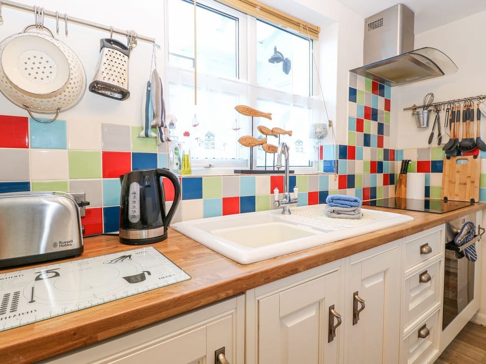Cookware/dishes/utensils
