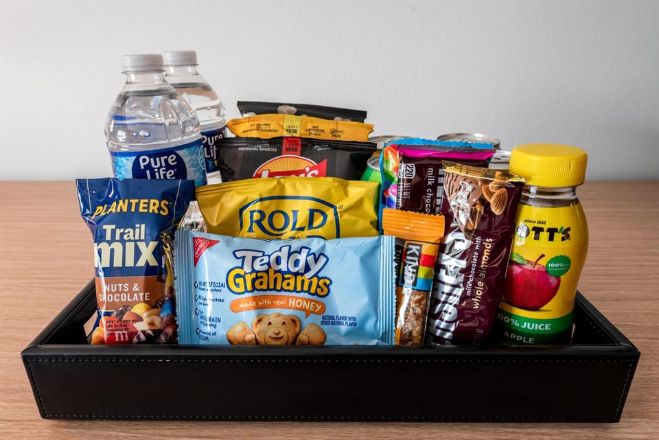 Room, 1 King Bed (Drinks & Snacks) | Minibar