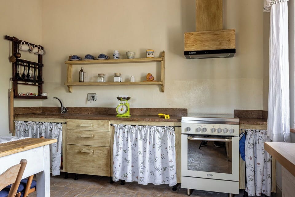 Autumn, Kitchen, Spring, Summer