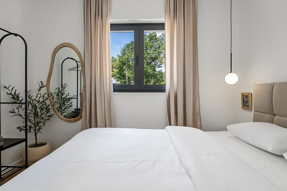The whole property is fully covered with Wi-Fi