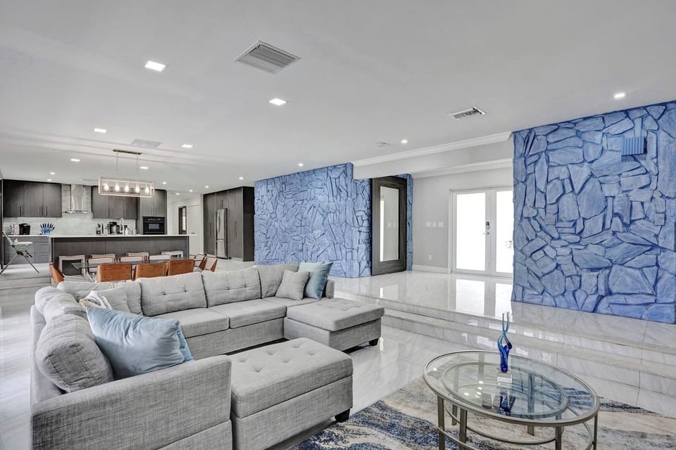 Luxury Villa, Sea View | Living room