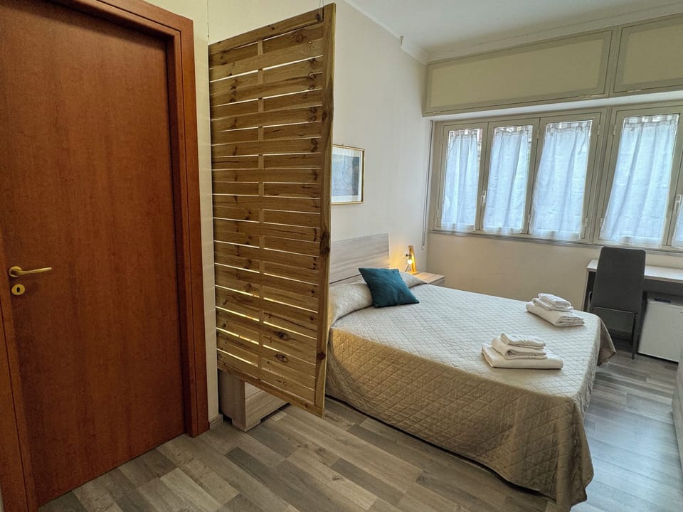 Classic Double Room, City View (Room 3) | Minibar, desk, WiFi (free)