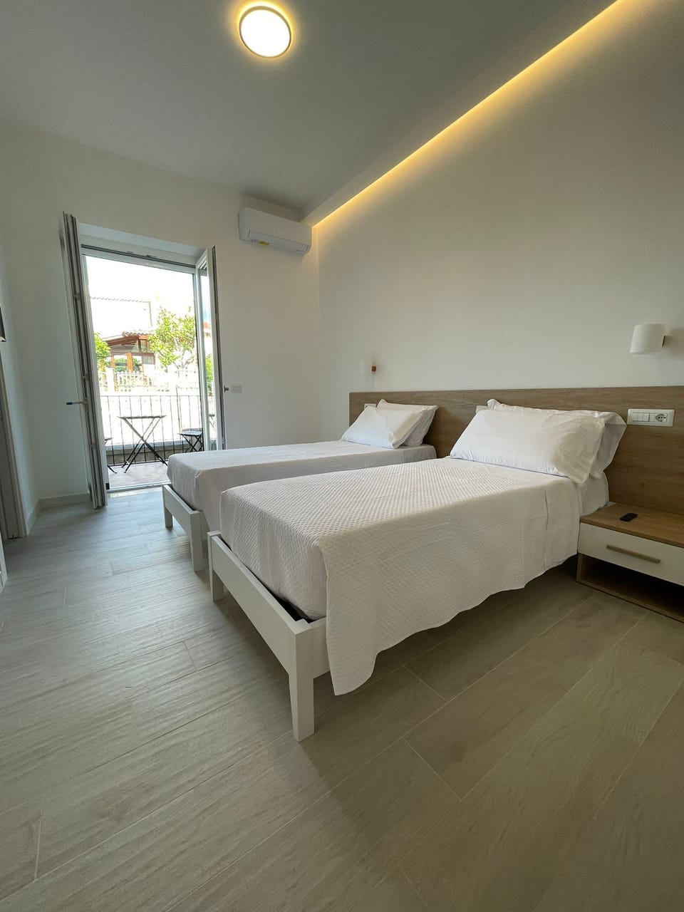 Deluxe Double or Twin Room, Balcony | WiFi (free)