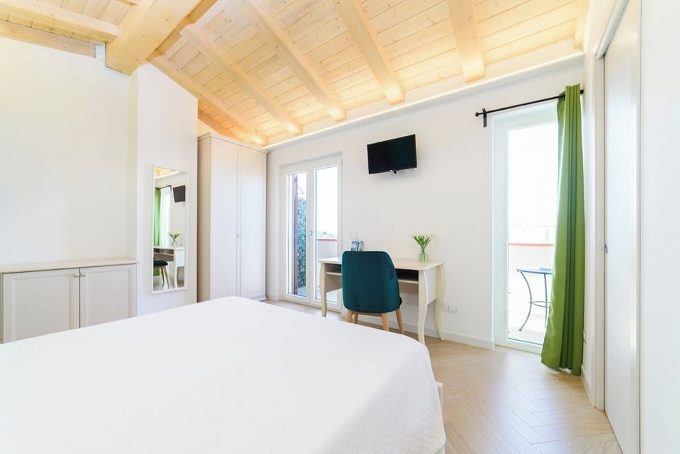 Comfort Double or Twin Room, Sea View | In-room safe, WiFi (free)