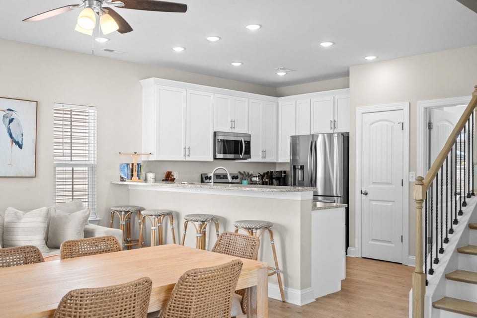 House, Multiple Beds (Topsail Jewel-Ocean Steps-Garage-Pets) | Private kitchen
