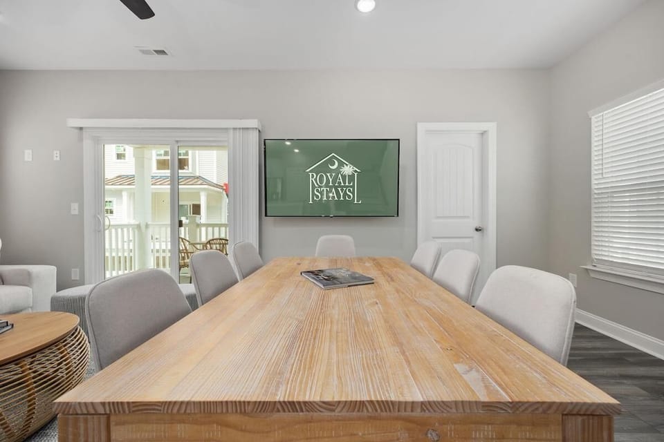 House, Multiple Beds (Ace Basin-Across Ocean-Pet Friendly) | Dining