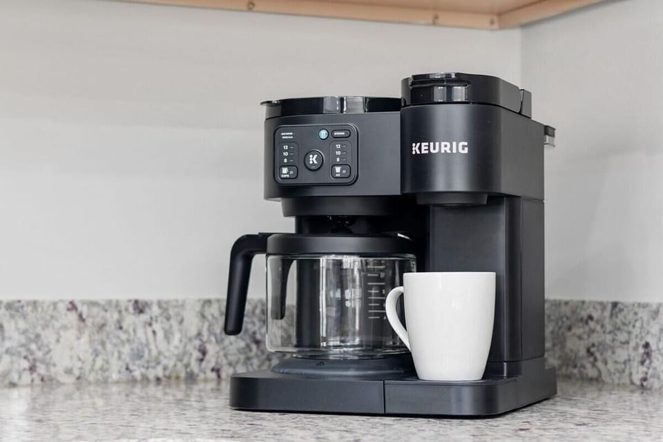 House, Multiple Beds (Sea Cloud-Across Ocean-Pet Friendly!) | Coffee and/or coffee maker