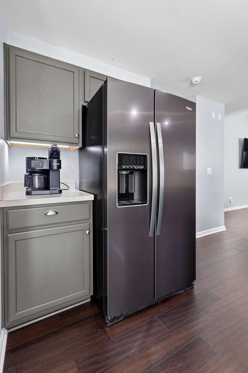 House, Multiple Beds (Blue Belle - Across from Pool near Cr) | Interior
