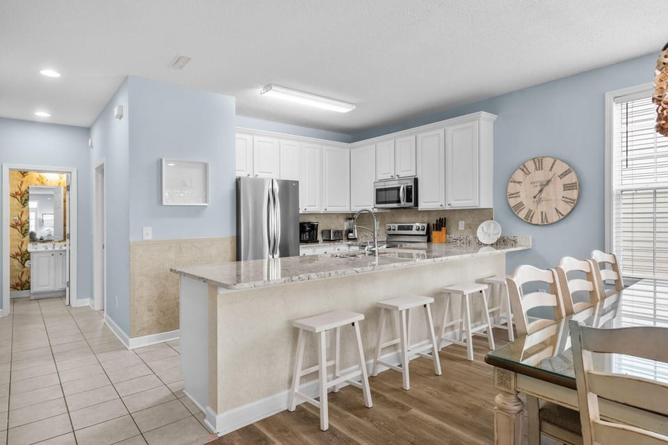 House, Multiple Beds (Barefoot Beach-Steps To Beach, Pool, ) | Dining