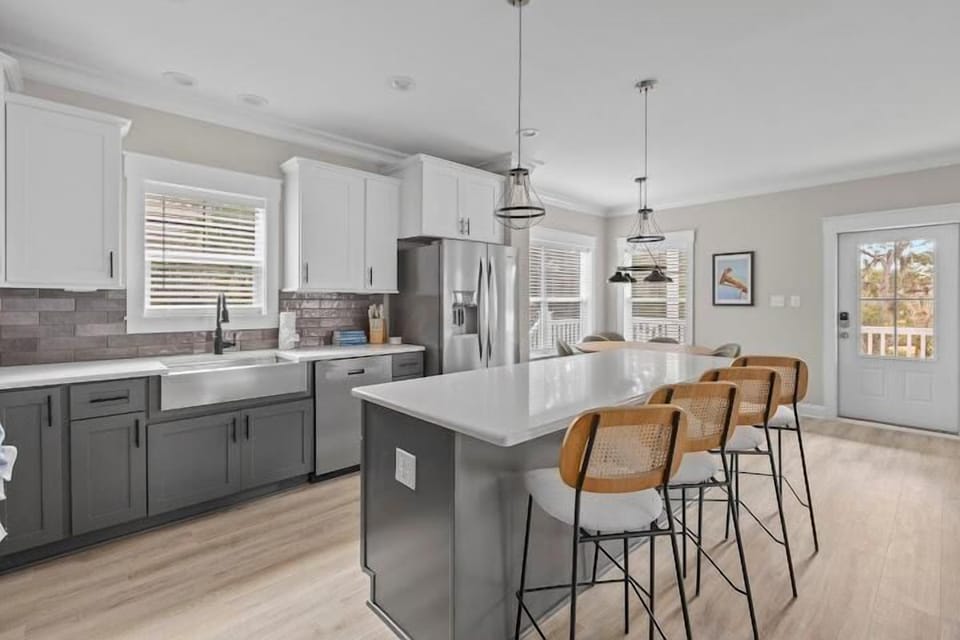 House, Multiple Beds (Beach Belle- Pet Friendly- Luxury Edi) | Private kitchen