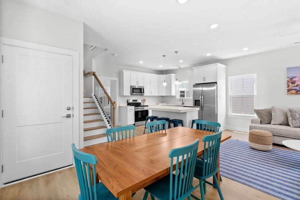 House, Multiple Beds (Boardwalk Bliss-2.5 Blocks to Ocean-P) | Interior
