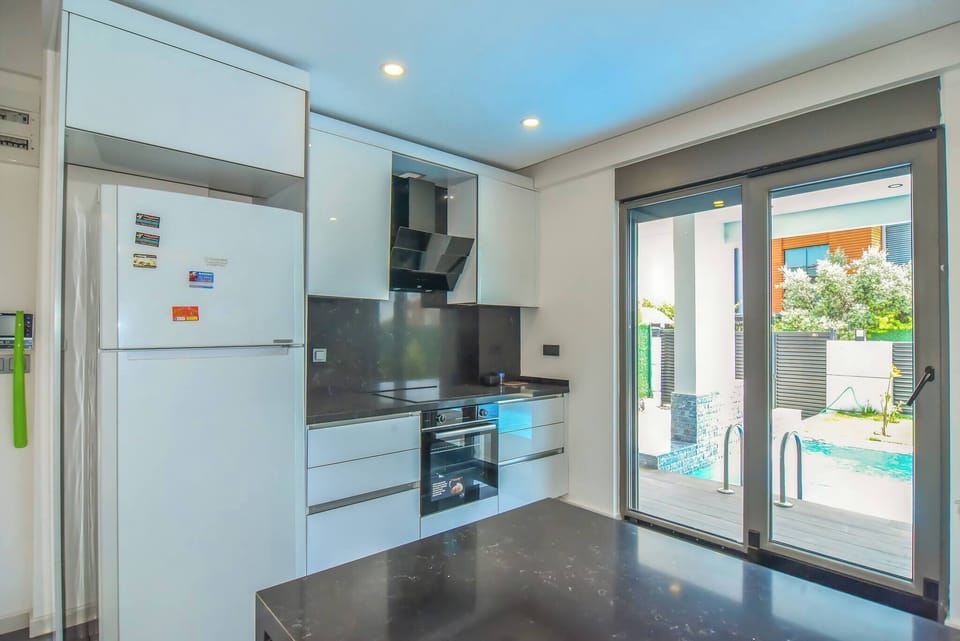 Villa, 3 Bedrooms, Smoking, Private Pool | Interior