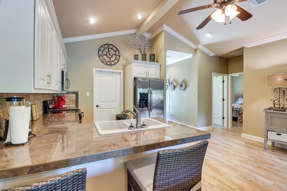 House (2 Bedrooms) | Interior