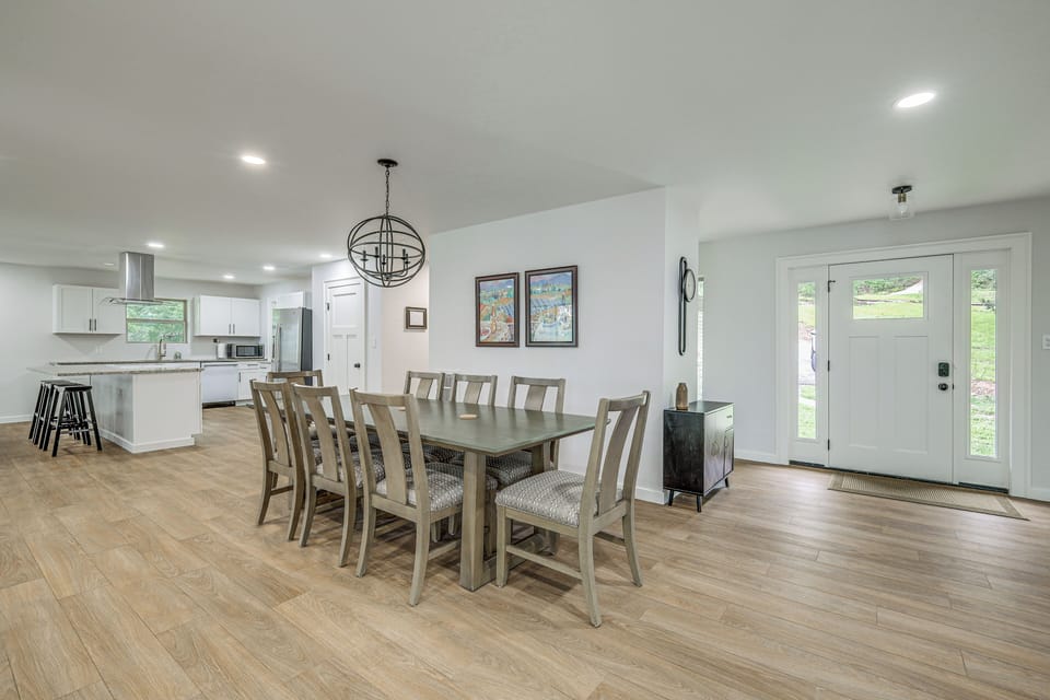 House (4 Bedrooms) | Interior