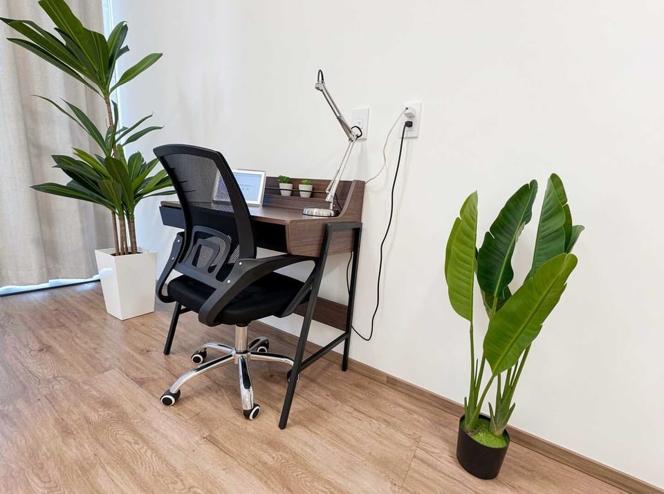 Work desk with office chair