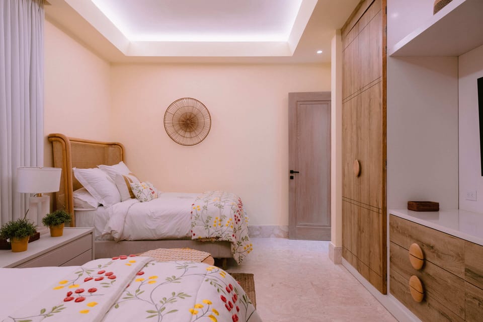 Villa, Multiple Beds | In-room safe, blackout drapes, WiFi (free)