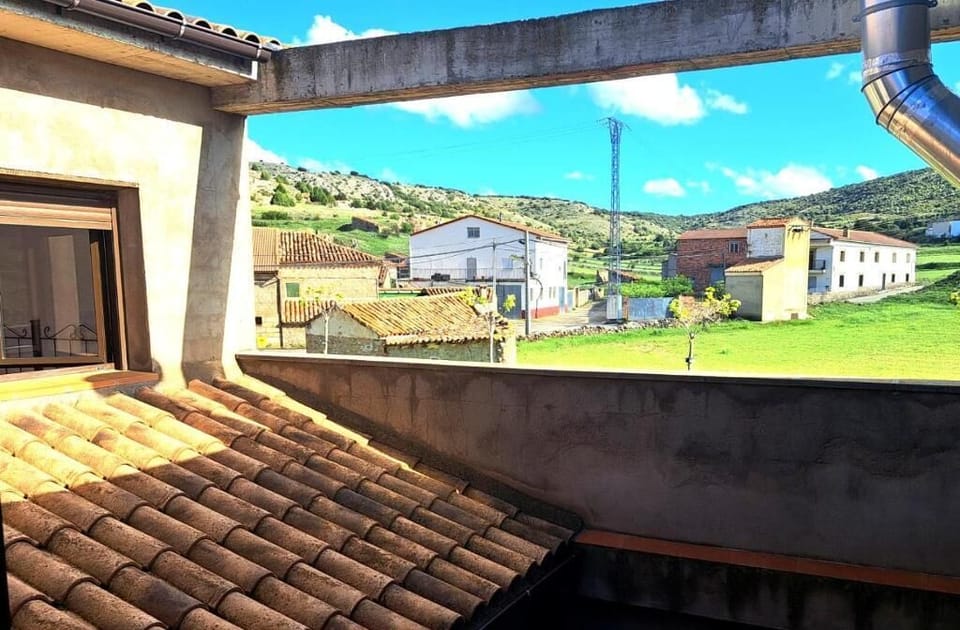 Double Room, 2 Twin Beds | Property grounds