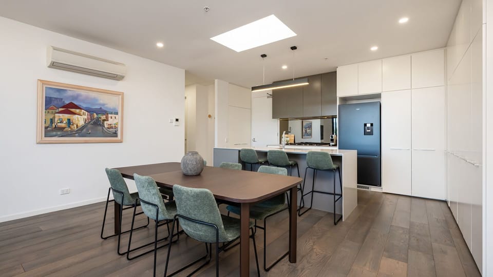 Spacious open-plan dining area and modern kitchen