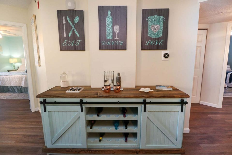St. Augustine Beach Rentals Dining Room
