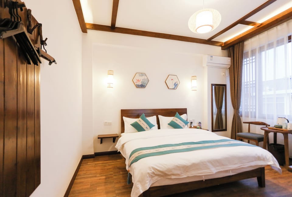Superior Double Room | Desk, blackout drapes, soundproofing, WiFi (free)