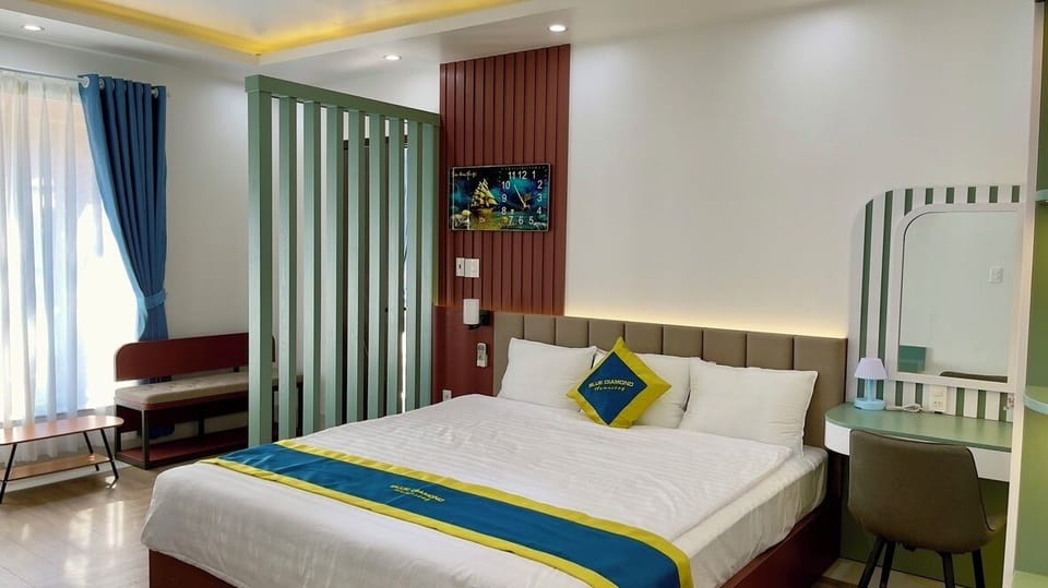 Luxury Villa, 1 King Bed, Pool View | WiFi (free), bed sheets