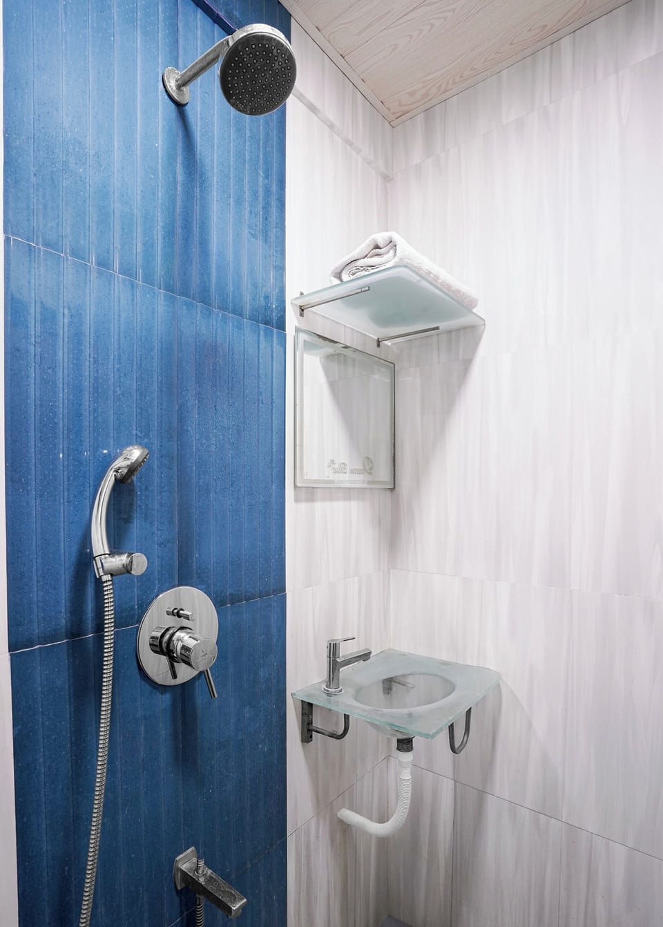 Shower, towels, soap, shampoo