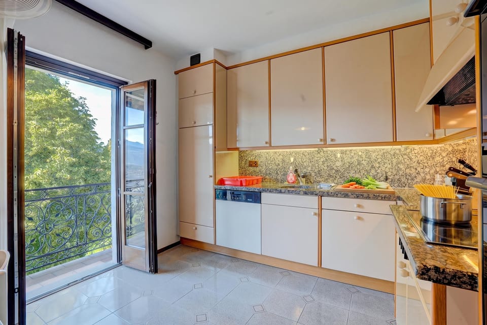 Standard Apartment, 1 Bedroom, Microwave, Mountainside (Casa Pontaccio With Terrace And View) | Private kitchen