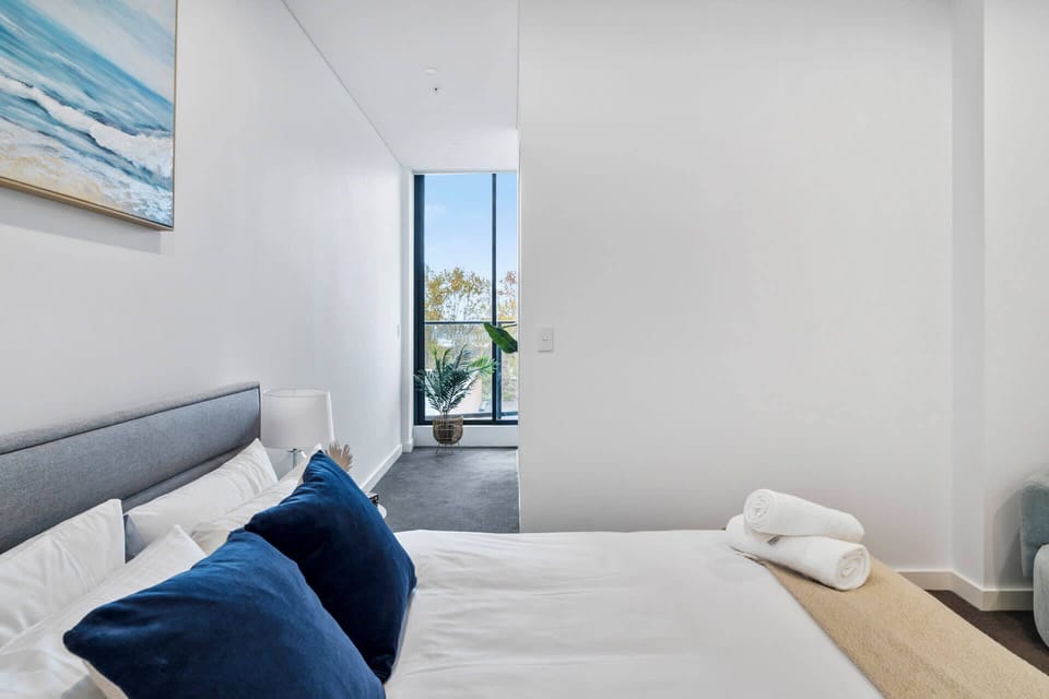 Apartment, 2 Bedrooms, Balcony, City View | Iron/ironing board, WiFi (free)