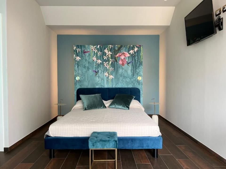 Classic Triple Room, Patio, Garden View | WiFi (free)