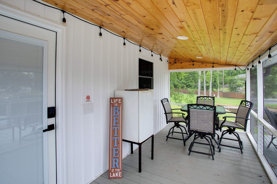 Screened Porch