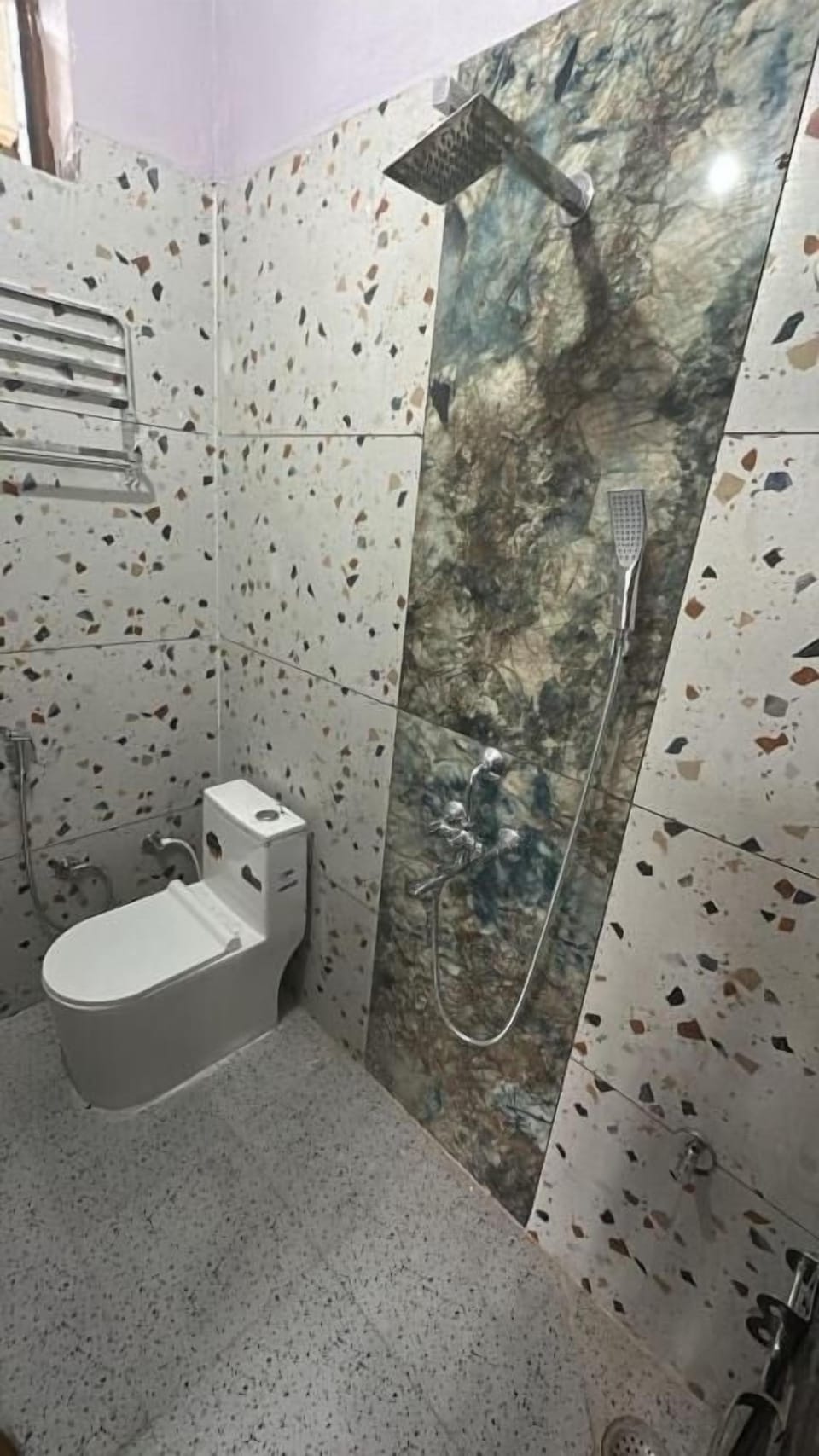 Deluxe Double or Twin Room, Balcony | Bathroom