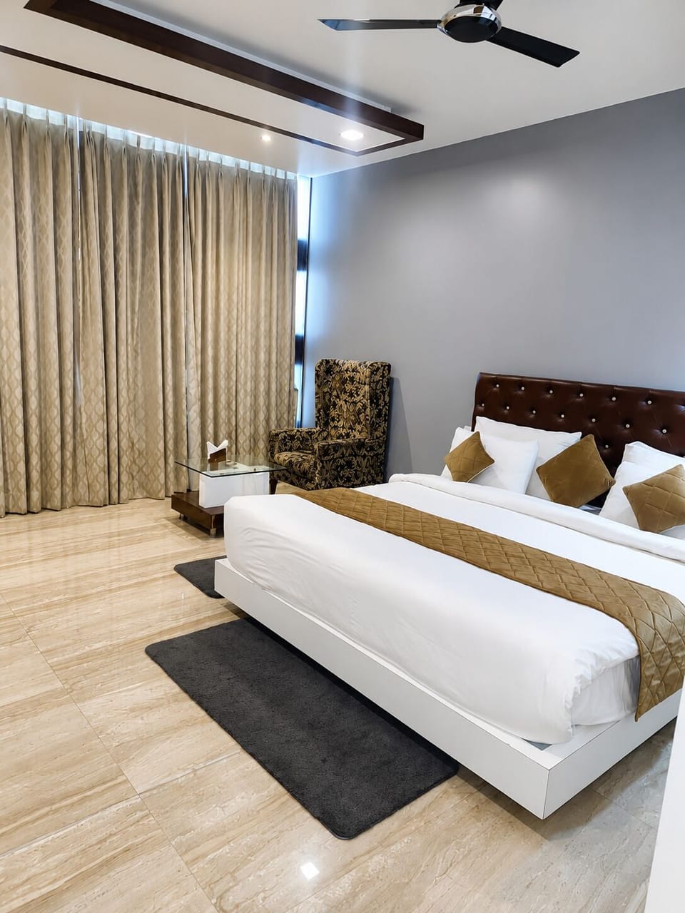 Premium Room, City View | Desk, WiFi (free)