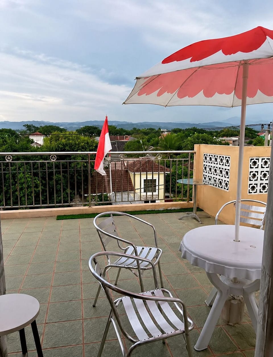 Deluxe Single Room, Balcony | Property grounds