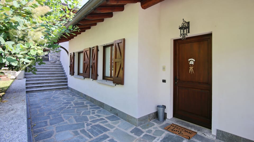 Apartment, 3 Bedrooms, Mountain View | Exterior detail