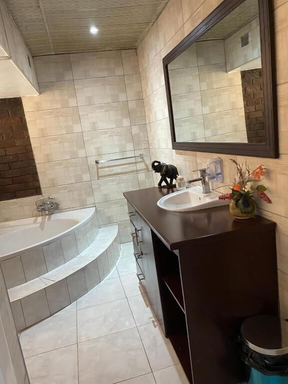 Luxury Double Room, Patio, Garden View | Bathroom