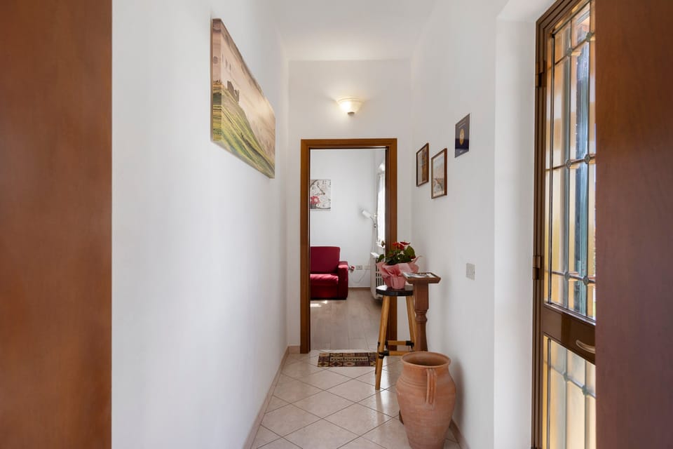 Apartment 'Agriturismo Case Nuove - Geranio' with Shared Pool, Wi-Fi and Air Conditioning Apartment in Tuscany