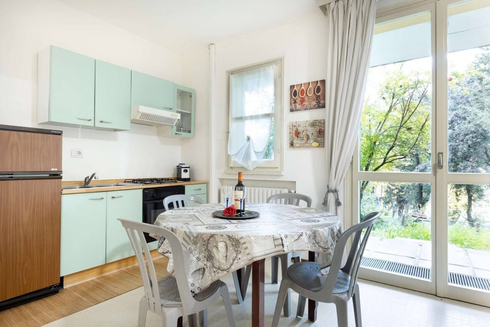 Apartment, Ocean View | Dining room