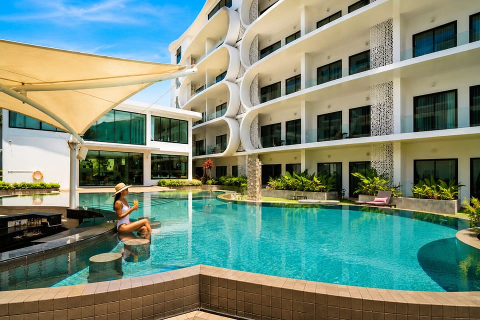 5 outdoor pools