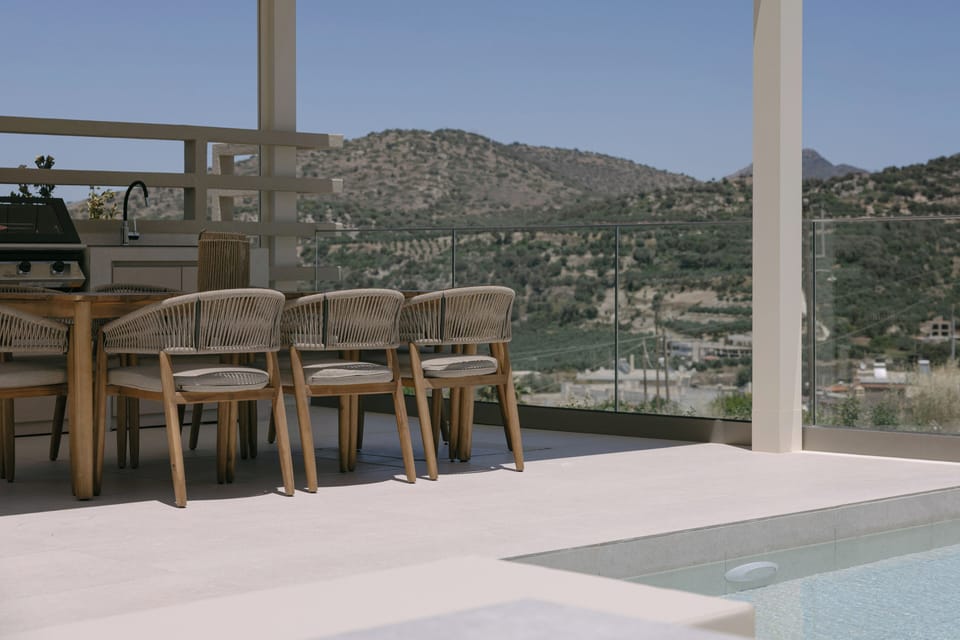 Gather under the pergola for unforgettable Cretan feasts with loved ones.