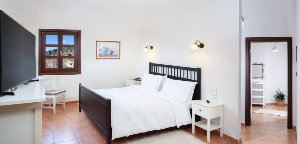 Enjoy the apartment's airy layout, refined furnishings, and welcoming ambiance—carefully designed to make you feel at home from the moment you arrive.
