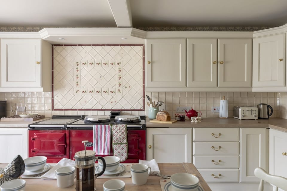 Sunderland Farmhouse - charming kitchen with Aga