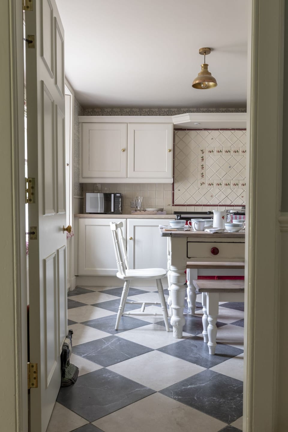Sunderland Farmhouse - the convivial farmhouse kitchen