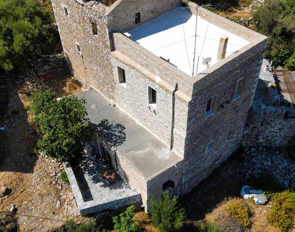 House | 3 bedrooms, high-speed internet