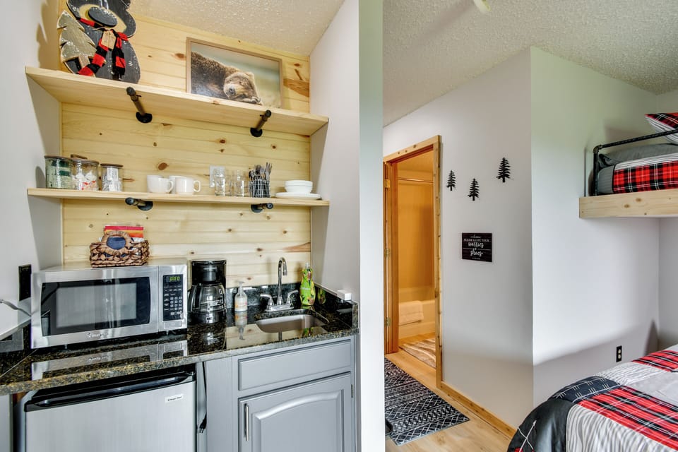 Apartment (0 Bedroom) | Interior