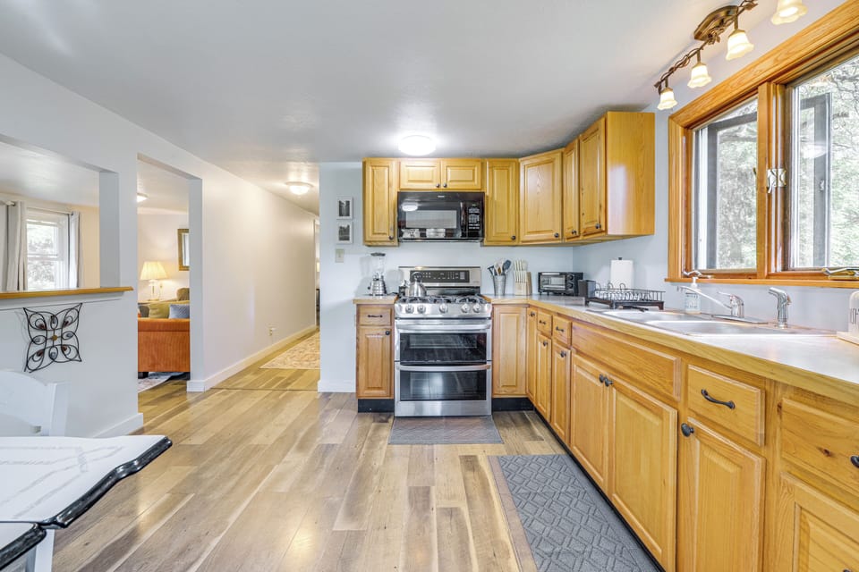 House (2 Bedrooms) | Interior
