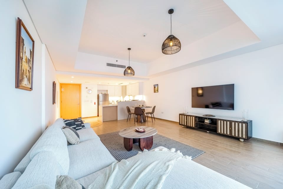 Apartment, Balcony | Living area