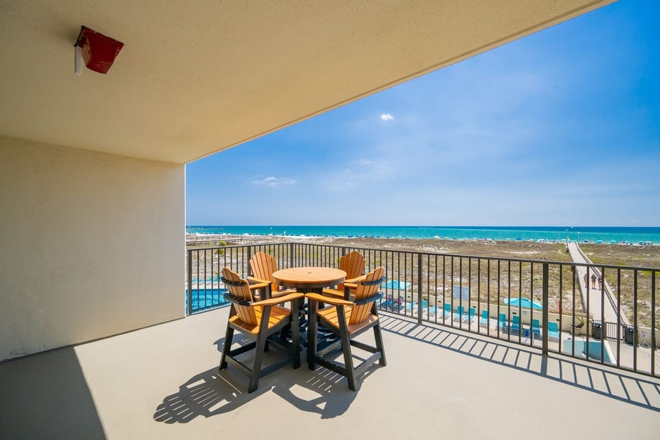 Condo, 3 Bedrooms | Outdoor dining