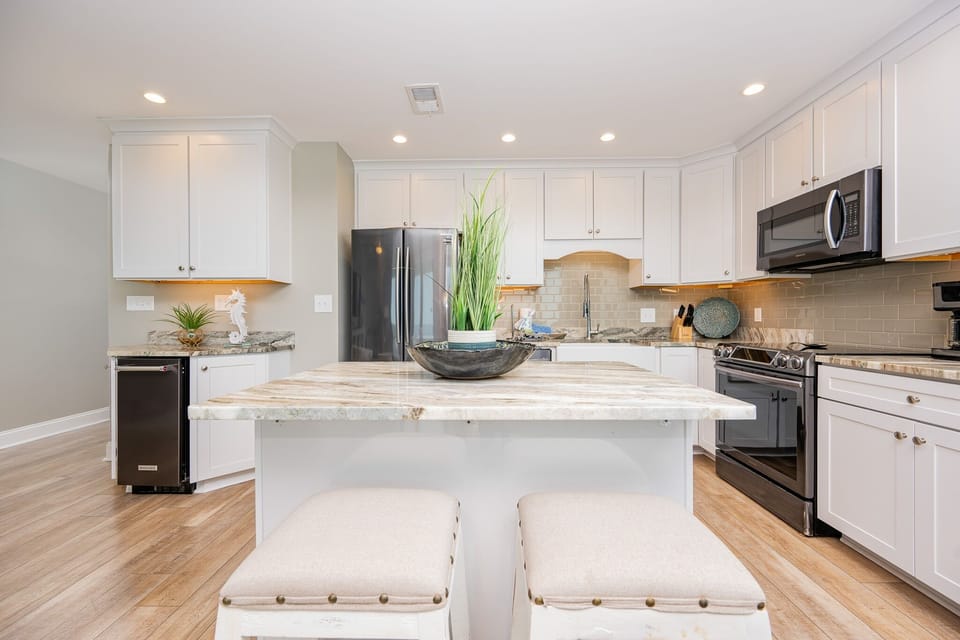Condo, 3 Bedrooms | Private kitchen | Coffee/tea maker, fridge, oven