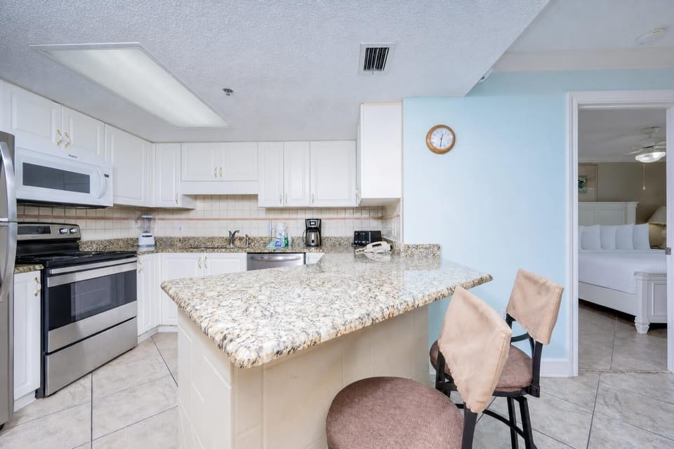 Condo, 2 Bedrooms | Private kitchen | Coffee/tea maker, fridge, oven