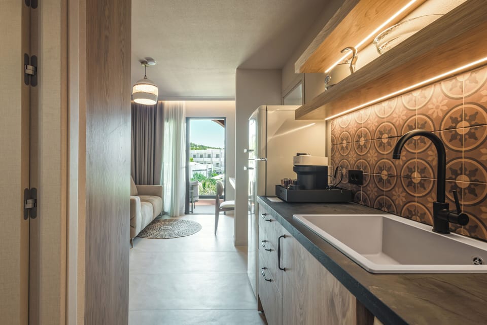 Private kitchenette